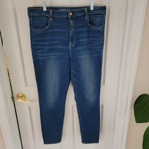 American Eagle Super Hi-Rise Jegging 18